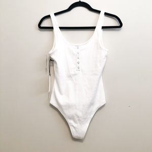 NWT Aritzia Sunday Best Nero White Bodysuit